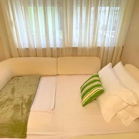 Zeta - Spacious 1br - The Block Area In Apartment