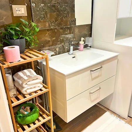 Zeta - Spacious 1br - The Block Area In *